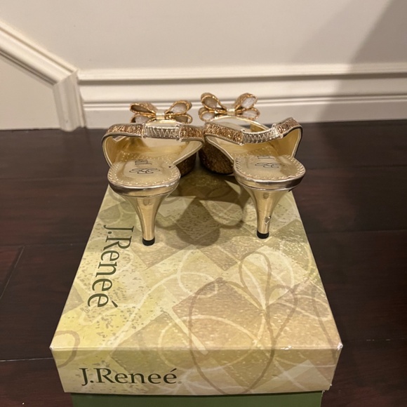 J.Renee Gold Glitter Bow Heels - Picture 3 of 5